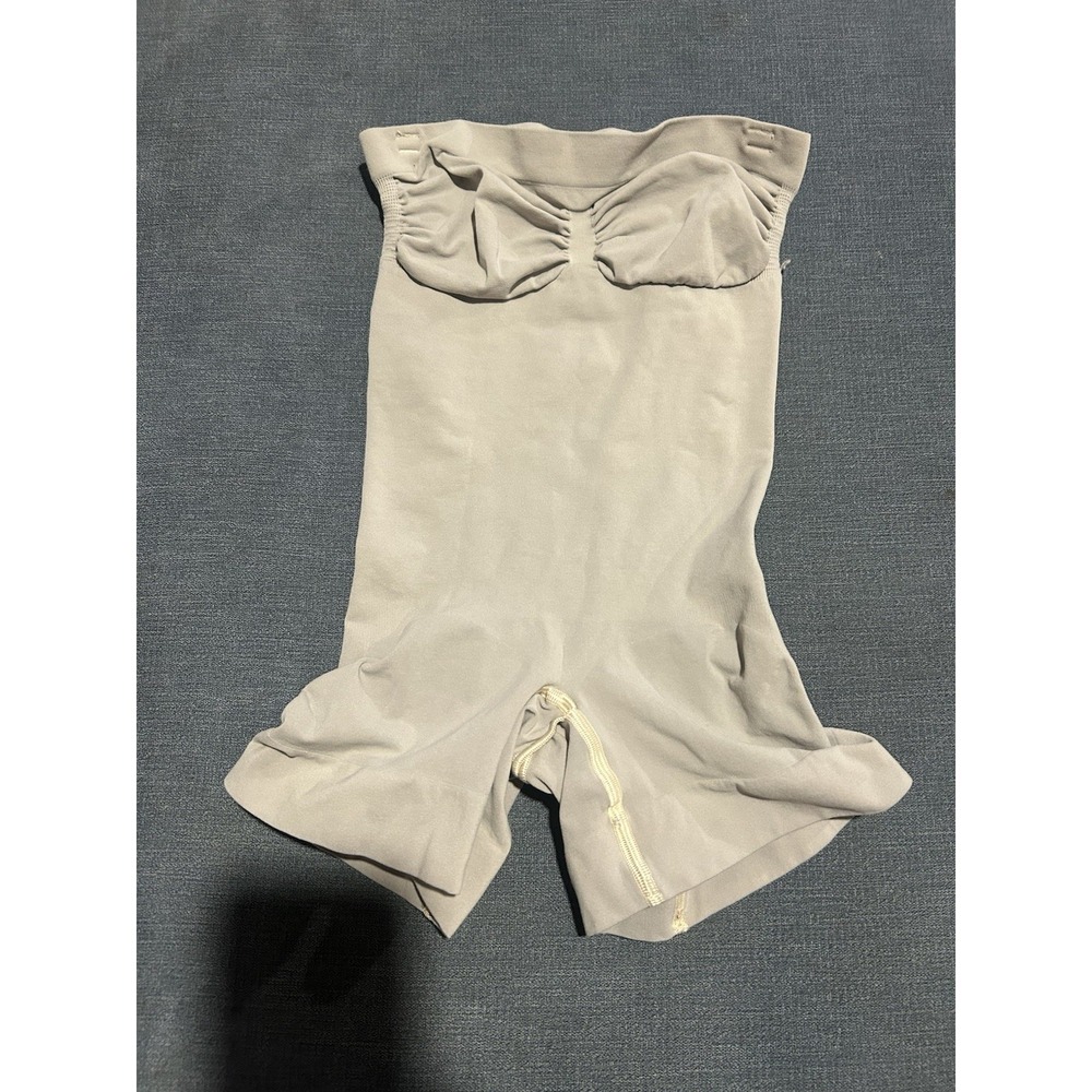 SKIMS Strapless Shapewear Bodysuit
